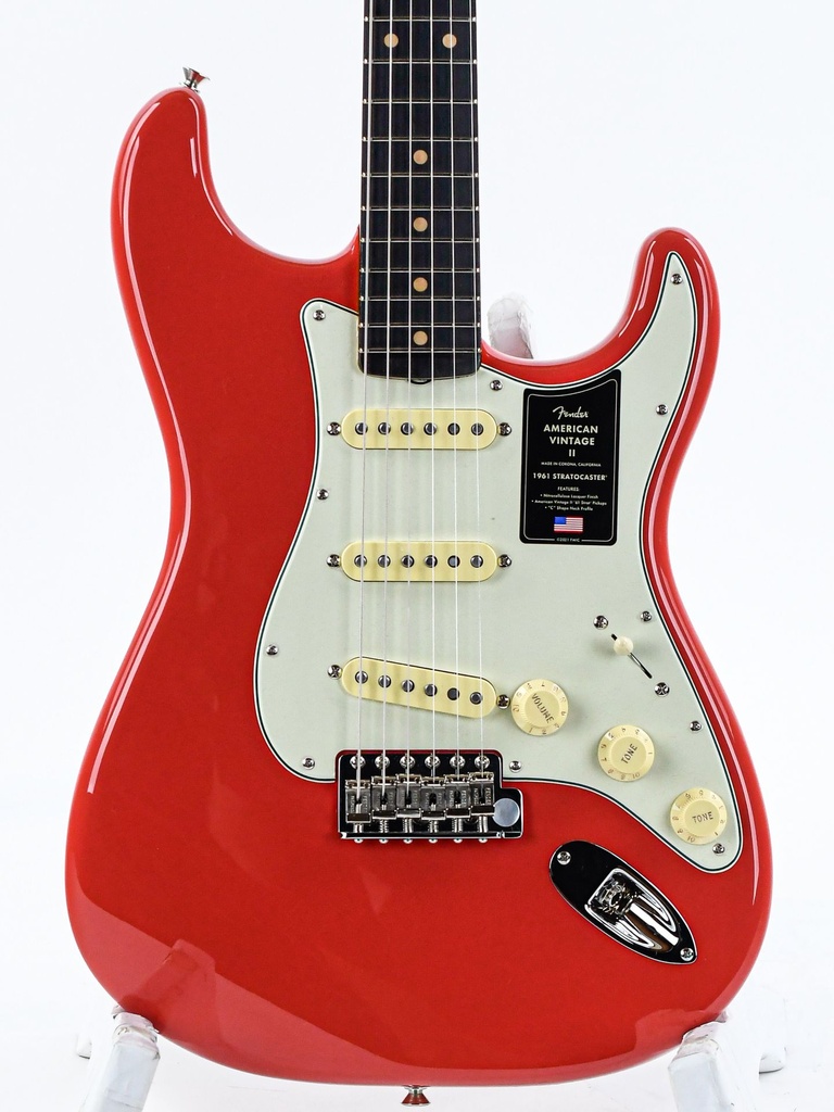 Fender American Vintage II 61 Stratocaster RW Fiesta Red-3.jpg