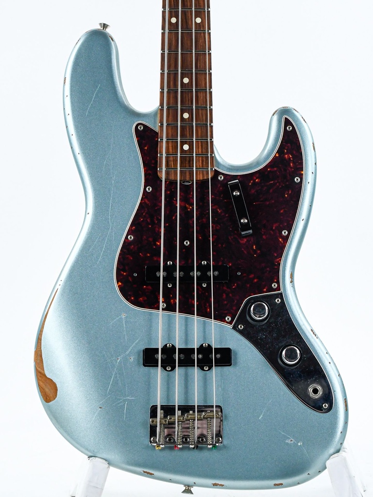 Fender Jazz Bass 60th Ann Road Worn Ice Blue Metallic 2020-3.jpg
