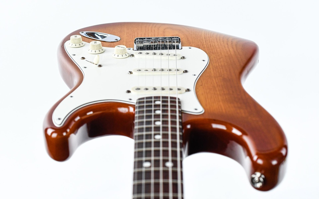 Fender Stratocaster Siena Burst Hardtail 1979-12.jpg