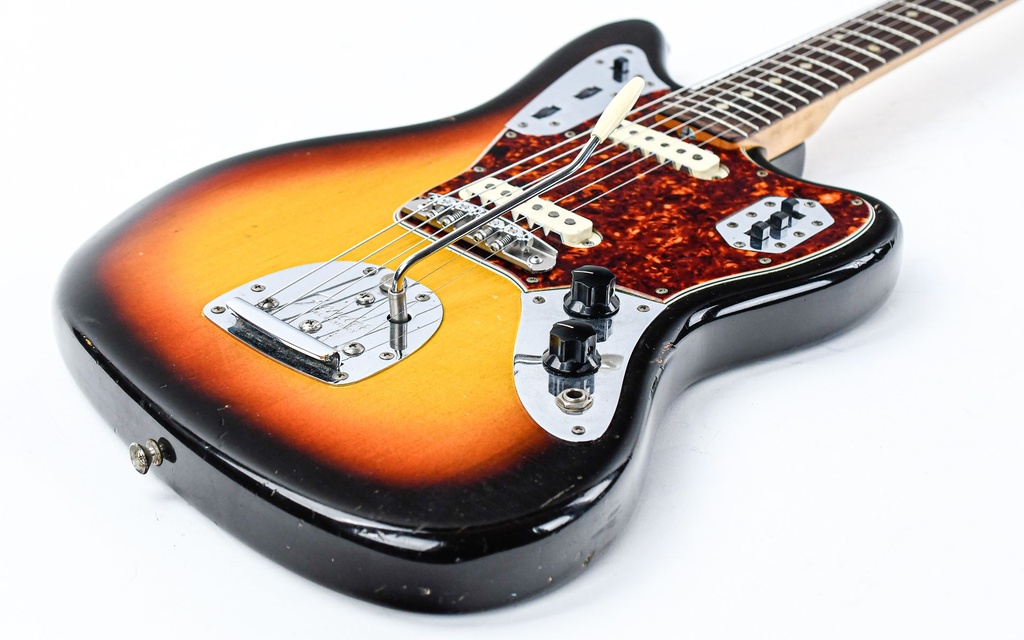 [L79485] Fender Jaguar Three Tone Sunburst 1965-11.jpg