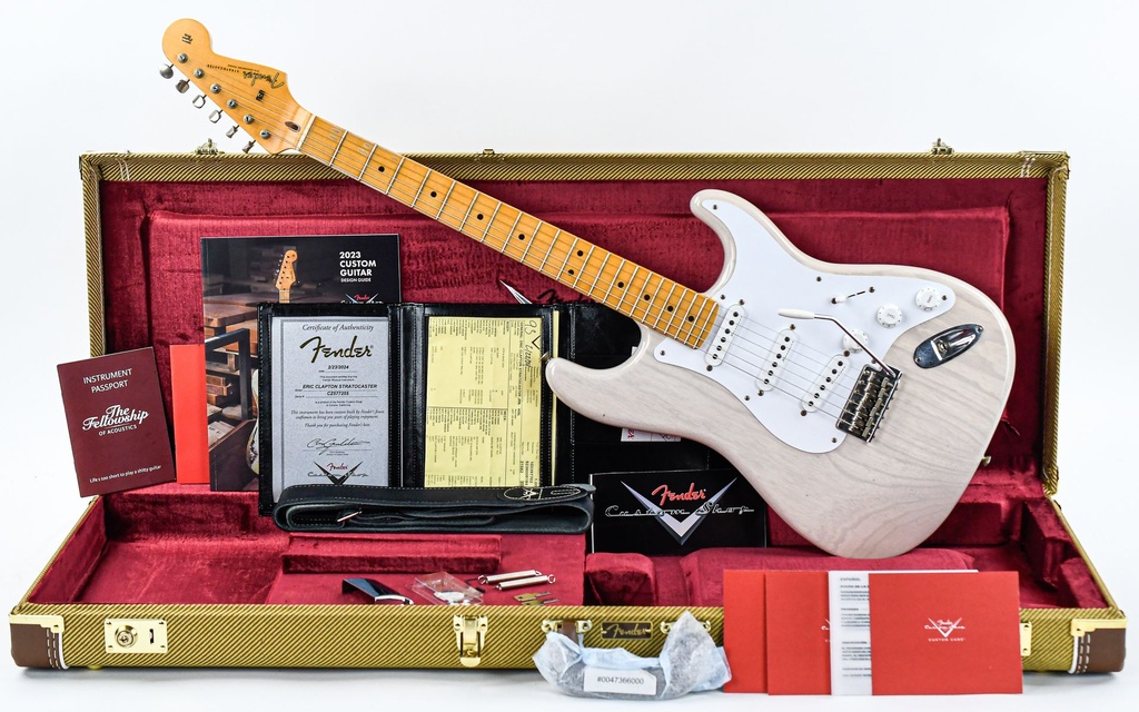 Fender Eric Clapton Signature Stratocaster Journeyman Relic Maple Fingerboard Aged White Blonde-1.jpg
