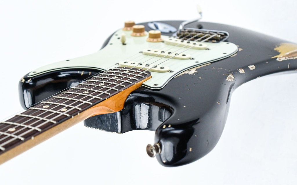 Fender Custom Shop 63 Stratocaster Masterbuilt Jason Smith Black over Gold 2014-9.jpg