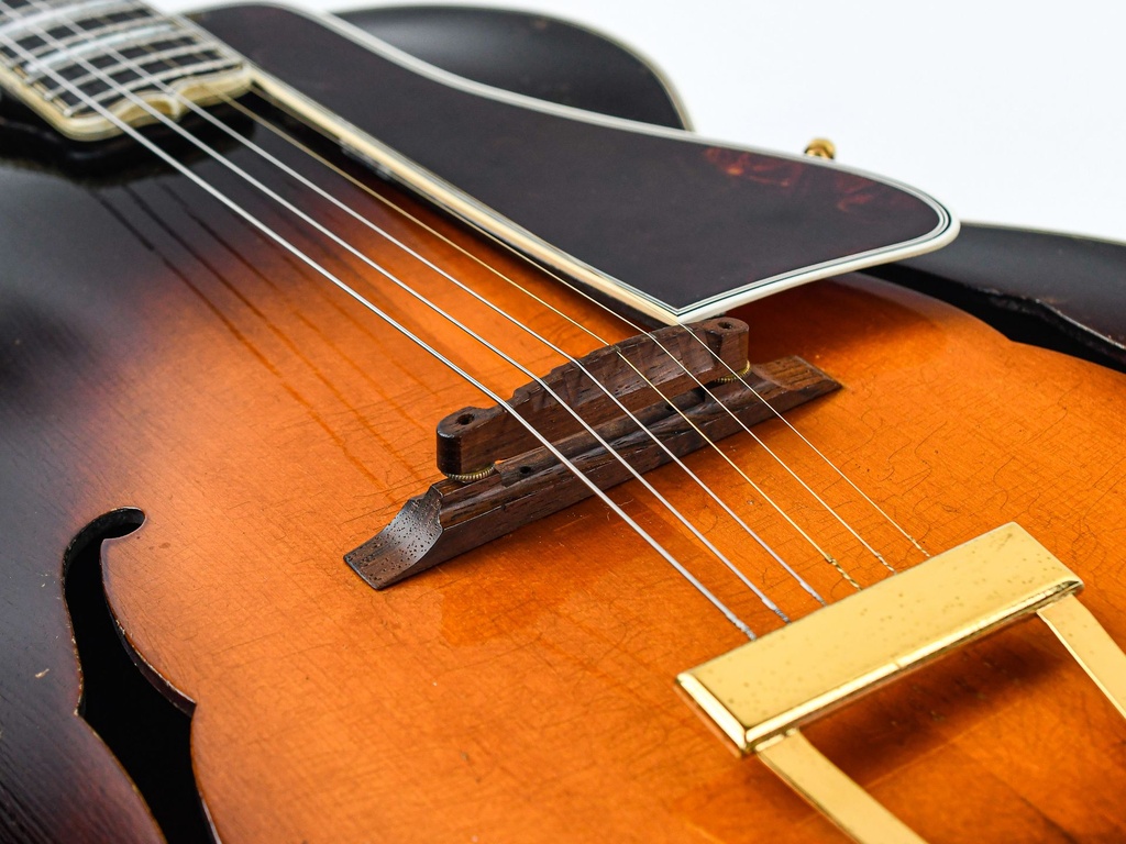 Gibson L5 1934-10.jpg