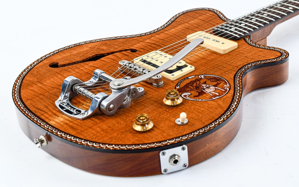 Smitty Model 1 with Bigsby Natural-11.jpg