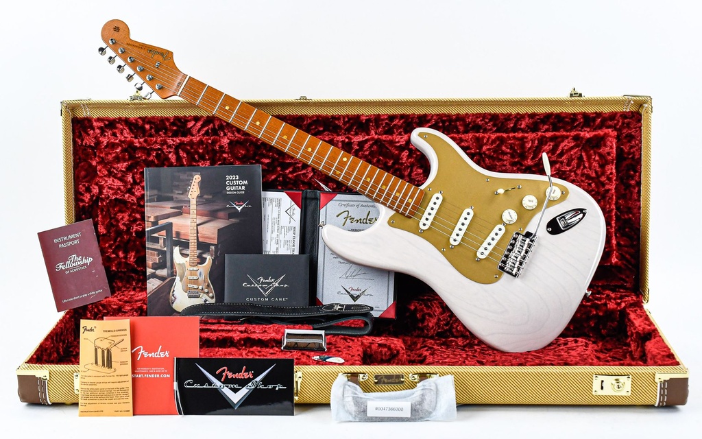 Fender Custom Shop Masterbuilt Andy Hicks Dual-Mag Stratocaster Deluxe Closet Classic Dirty White Blonde-1.jpg