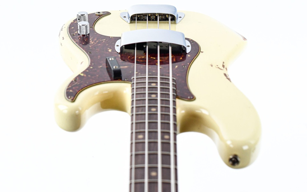 Fender Custom Shop B3 64 Precision Bass Relic Aged Vintage White-13.jpg
