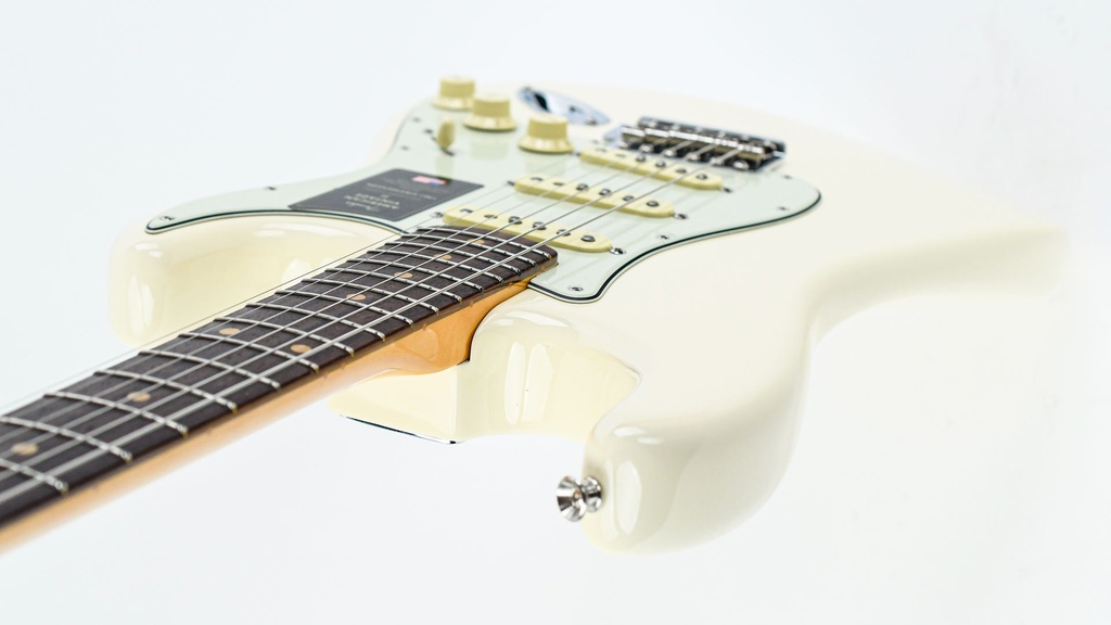 Fender American Vintage II 61 Stratocaster Olympic White-8.jpg