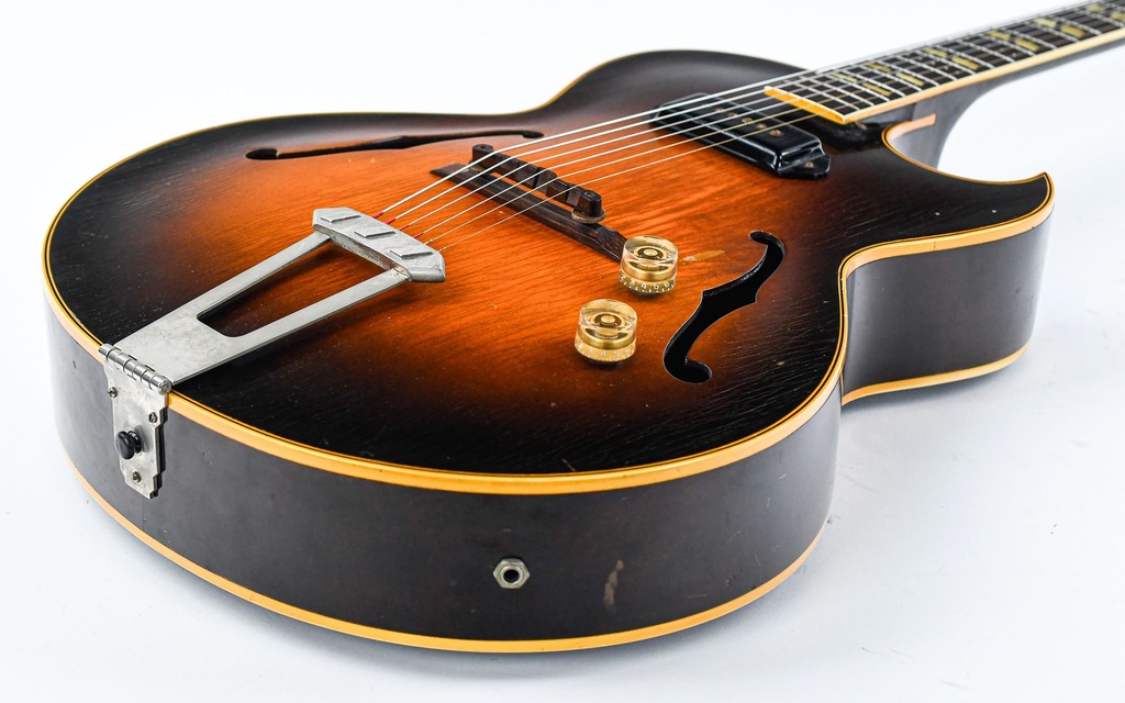 Gibson ES175 Sunburst 1950-11.jpg