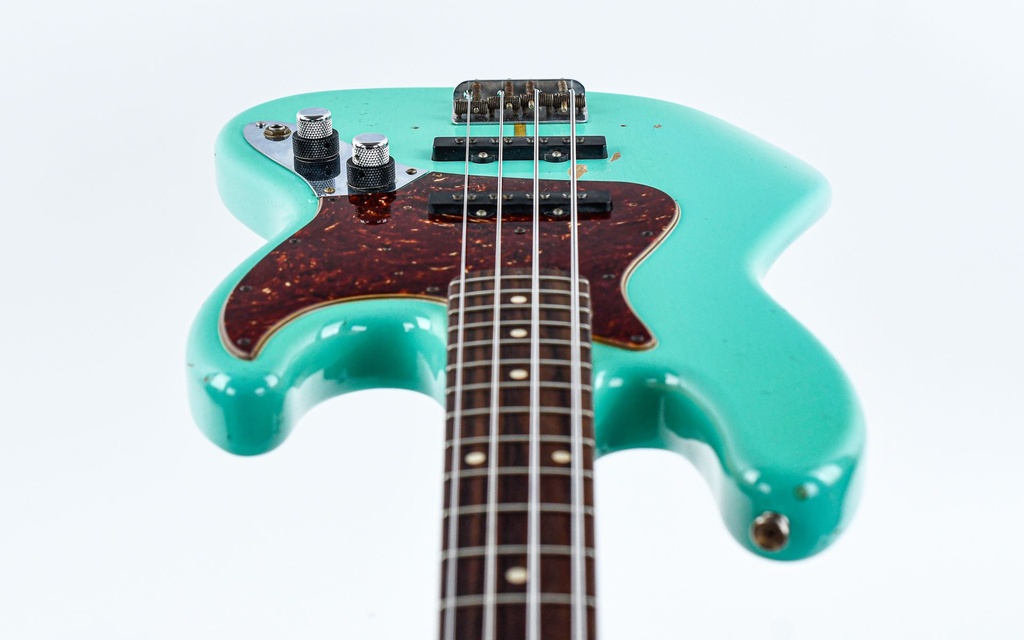 Fender Custom Shop 62 Jazz Bass Sonic Blue Relic 2011-12.jpg