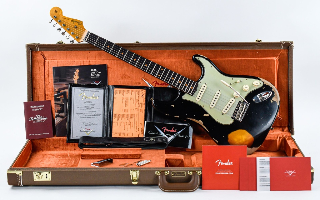 Fender Custom Shop 60 Stratocaster Heavy Relic Aged Black Over 3 Tone Sunburst 2023-1.jpg