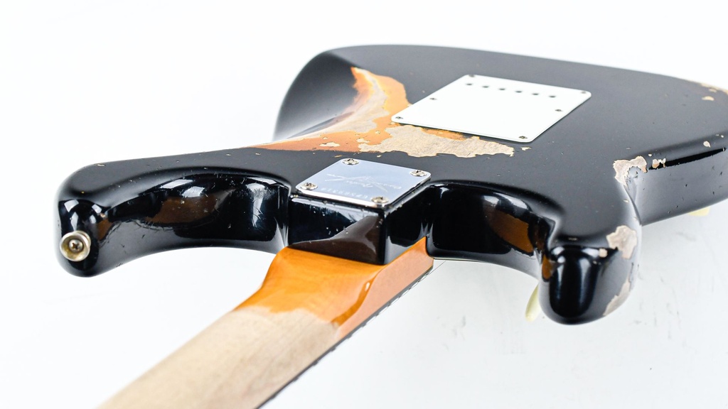 Fender Custom Shop 60 Stratocaster Heavy Relic Aged Black Over 3 Tone Sunburst 2023-10.jpg