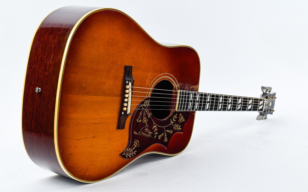 Gibson Hummingbird Cherry Sunburst 1961-12.jpg
