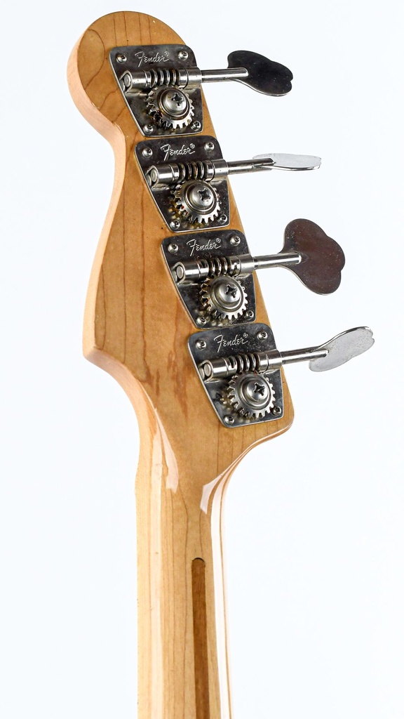 Fender Precision Bass 3 Tone Sunburst 1973-5.jpg