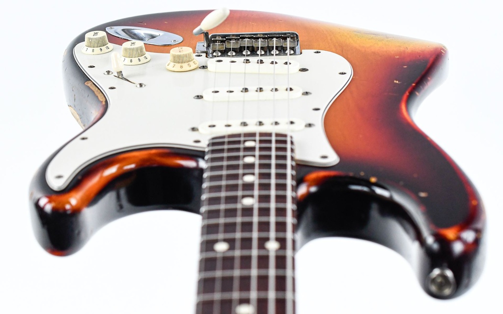 [cc135] Fender 1960s Stratocaster Cunetto Relic Sunburst 1998-12.jpg