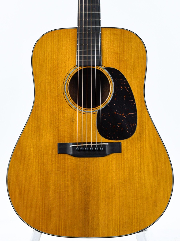 Martin D18 Authentic 1937 Aged-3.jpg