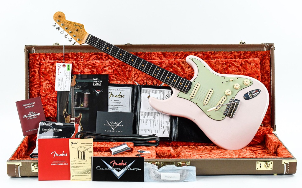 Fender Custom Shop 60s Stratocaster Journeyman Relic Shell Pink 2020-1.jpg