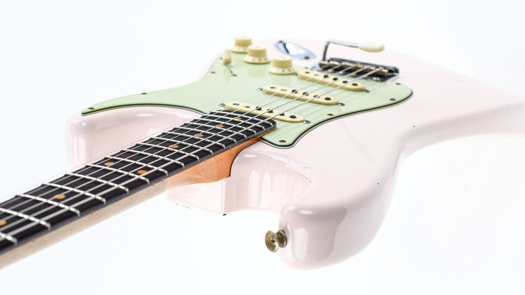 Fender Custom Shop 60s Stratocaster Journeyman Relic Shell Pink 2020-9.jpg