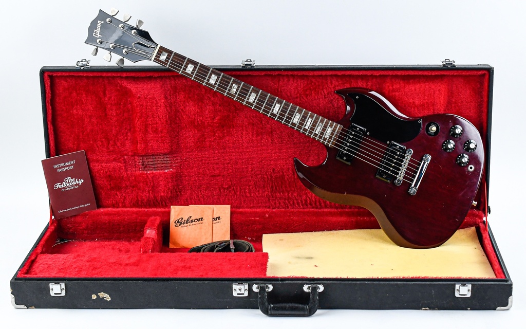 Gibson SG Special Cherry Red 1974-1.jpg