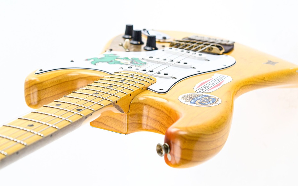 Fender Jerry Garcia Alligator Strat Relic 1-Piece Rift Sawn Maple Neck Aged Natural-11.jpg