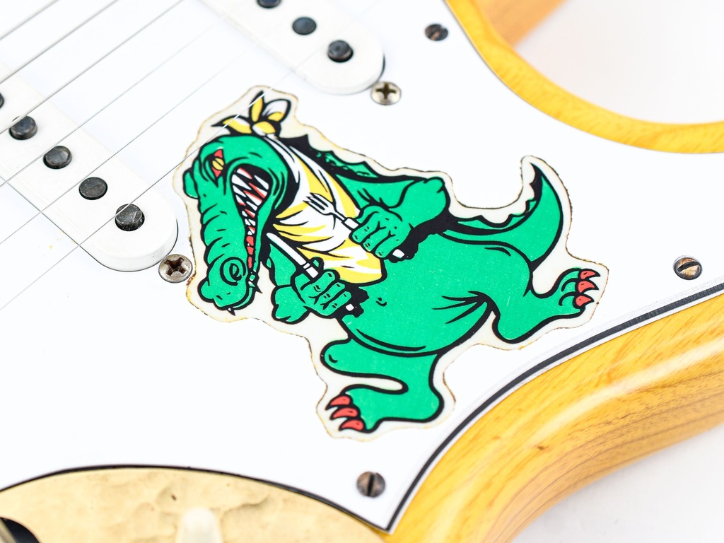 Fender Jerry Garcia Alligator Strat Relic 1-Piece Rift Sawn Maple Neck Aged Natural-16.jpg