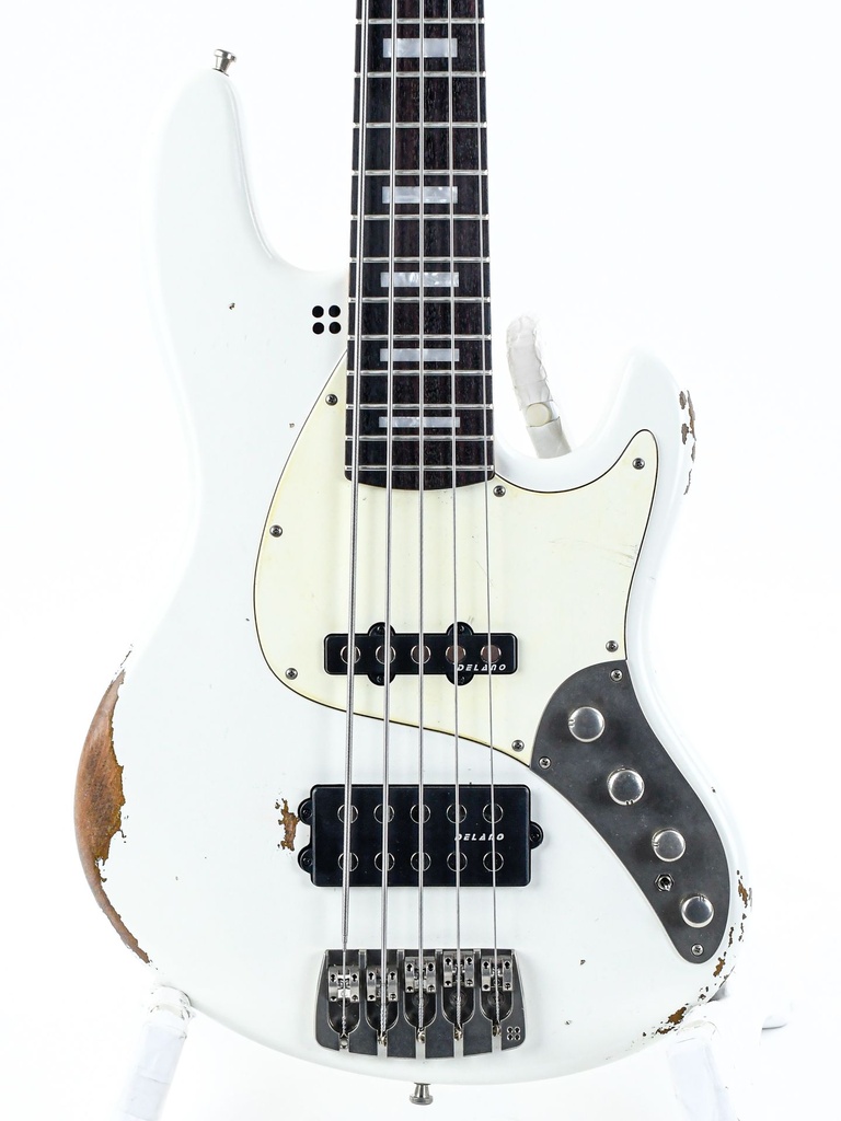 Sandberg California II TM Virgin White Hardcore Aged 5-String-3.jpg