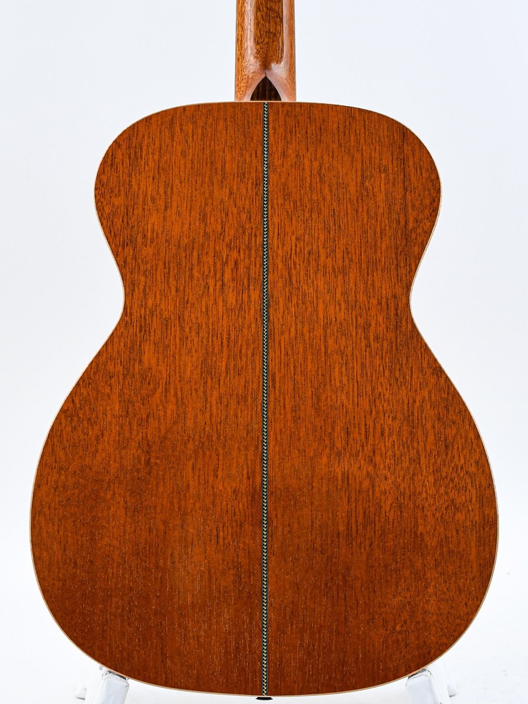 Boucher 000 Mahogany Spruce 2007-6.jpg