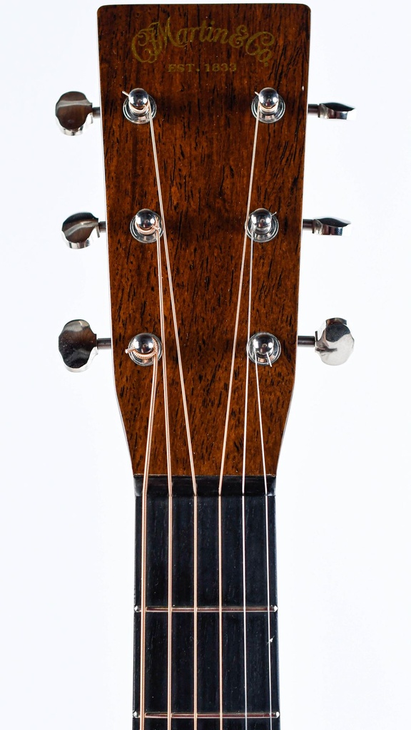 Martin OM18 Authentic 1933 VTS 2020-4.jpg