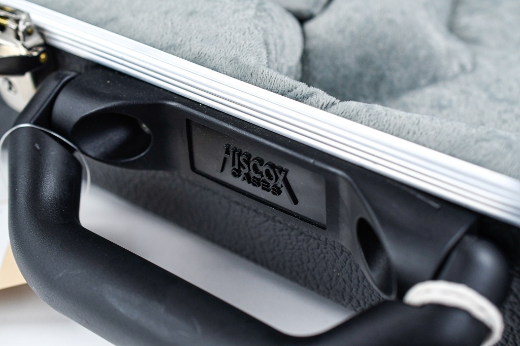 Hiscox JM- Jag case