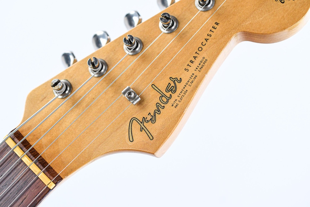 Fender Stratocaster Sunburst 1964-29.jpg