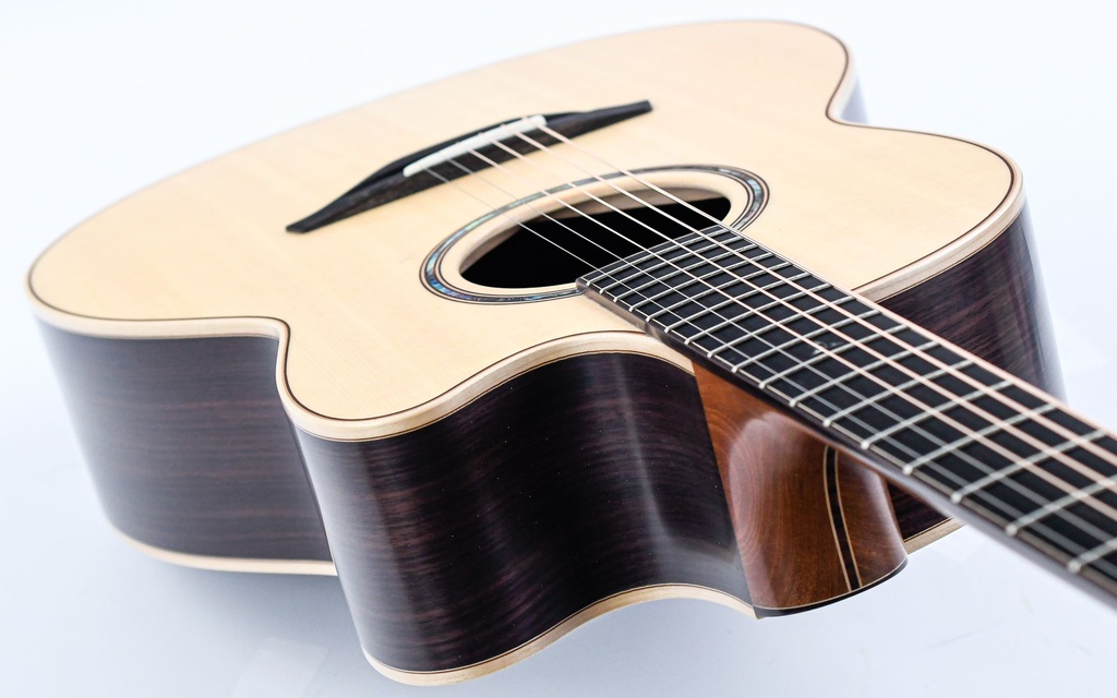 McIlroy A30c Indian Rosewood Sitka Spruce-8.jpg