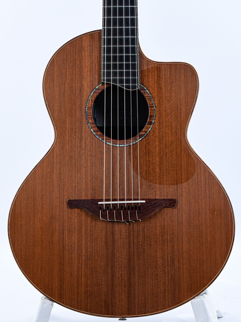 Lowden S50J Sinker Redwood African Blackwood 2023-3.jpg