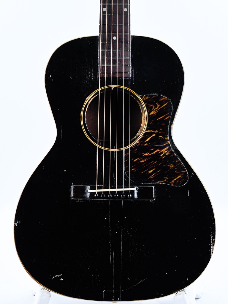 Gibson L0 1939 Black-3.jpg