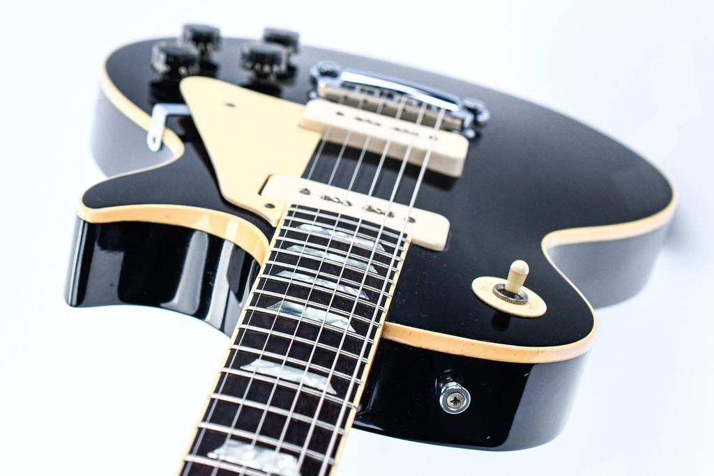 Gibson Les Paul Pro Deluxe Ebony 1979-8.jpg