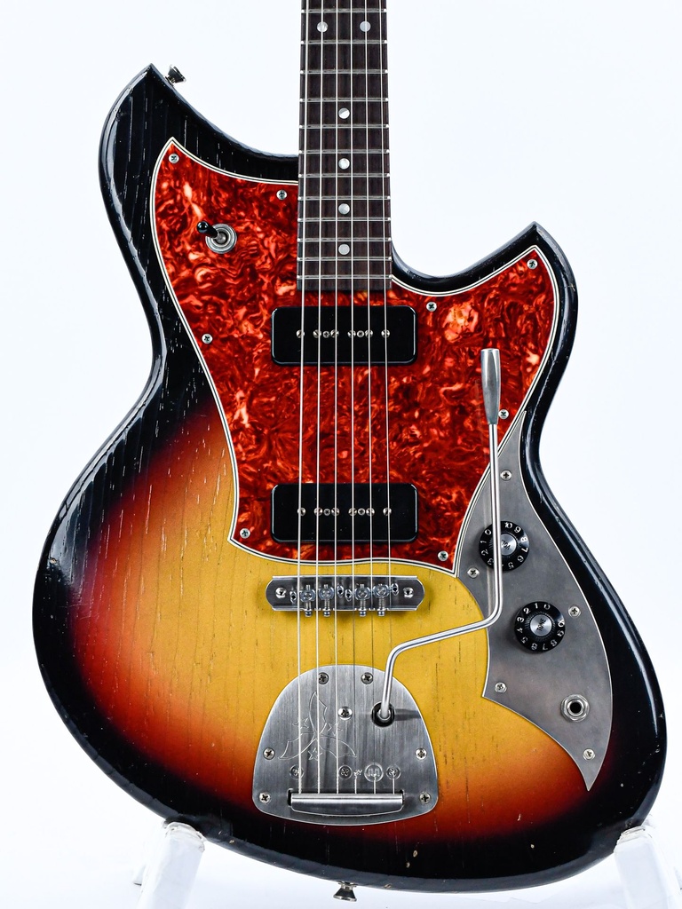 Novo SERUS J 64 3-Tone Burst #24461-3.jpg