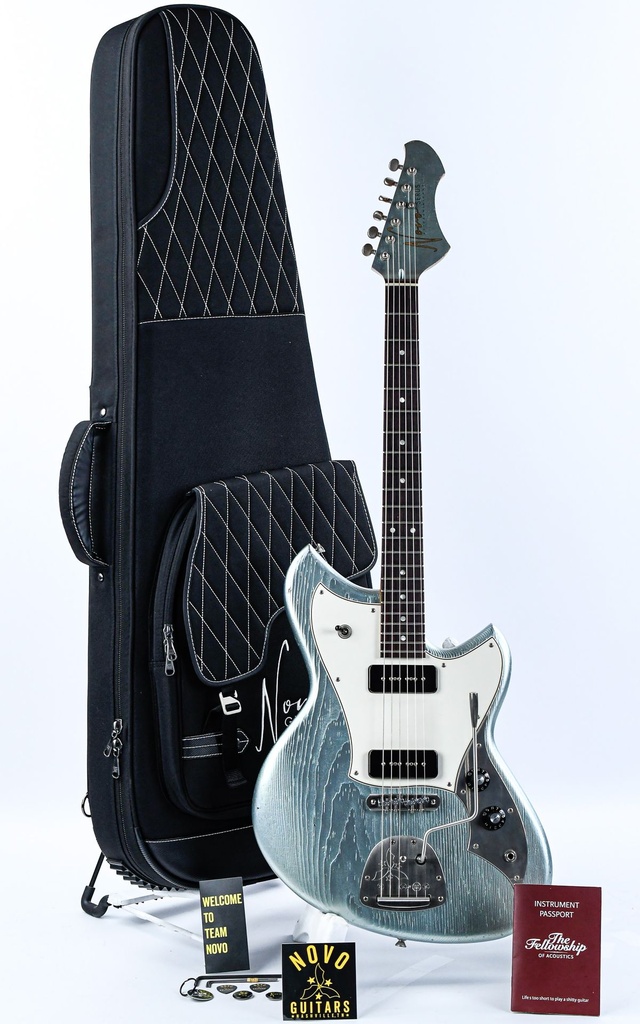 Novo SERUS J Ice Blue Metallic #24435-1-2.jpg