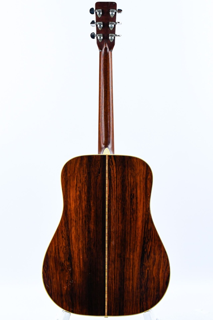 Martin D28 1968-7.jpg