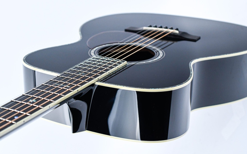 Collings OM3 42 Style Jet Black Custom-9.jpg