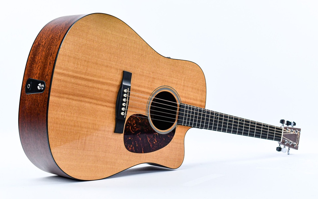 Martin DCPA4 Spruce Mahogany 2014-12.jpg