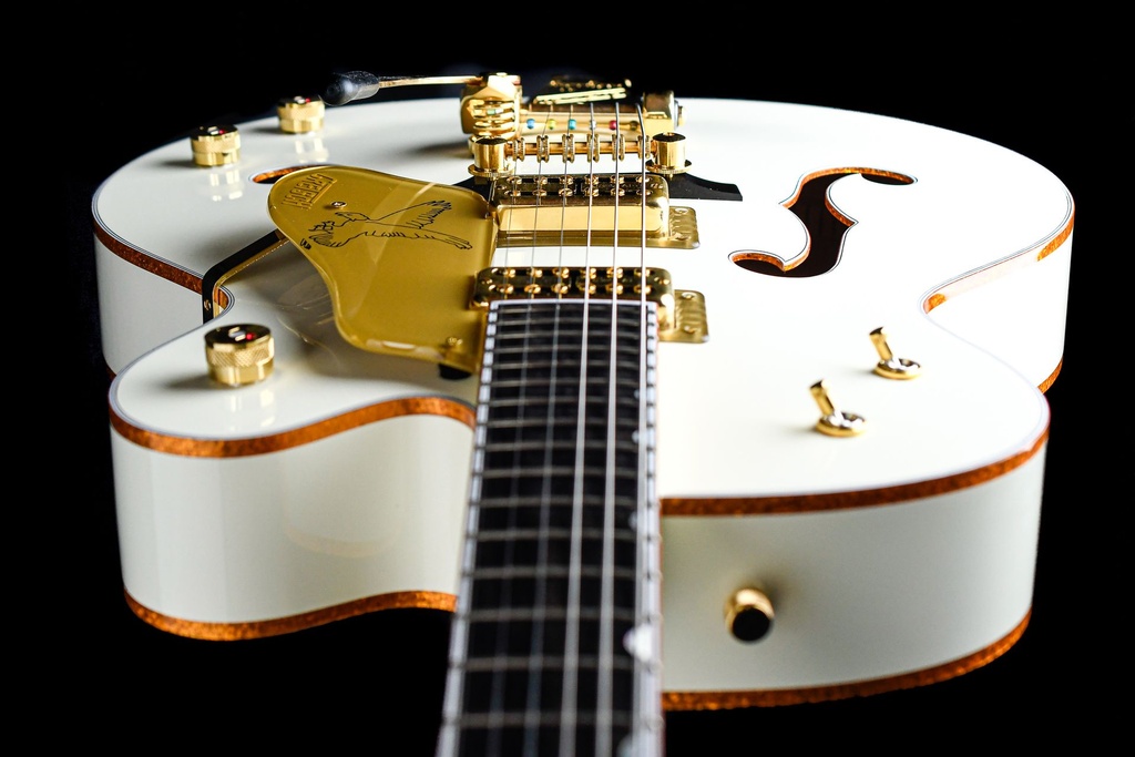 Gretsch G6136T-59 Vintage Select Edition 1959 White Falcon-13.jpg