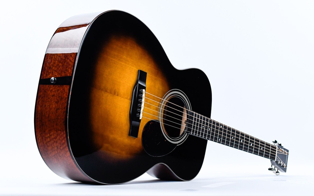 Eastman E10OM Sunburst-12.jpg