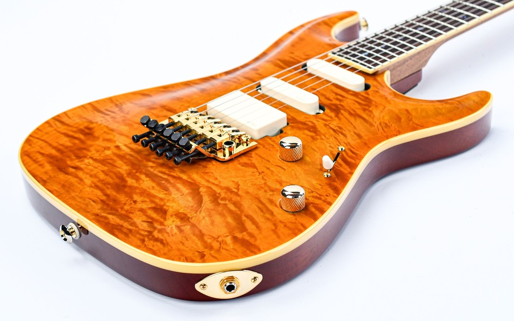 Suhr Standard Carve Top Knopfler Spec-13.jpg