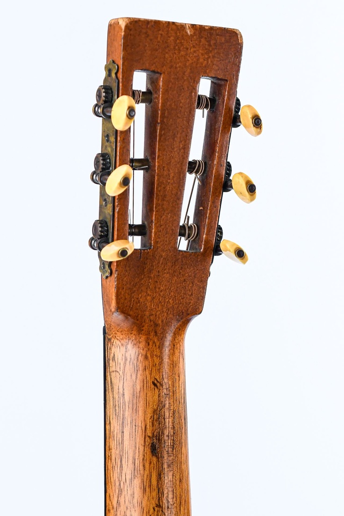 Washburn New Model 1962-5.jpg