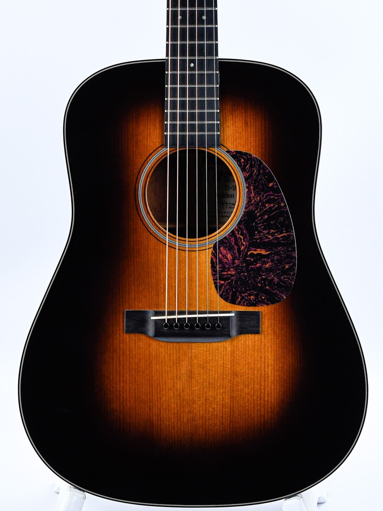 Martin D18GE Sunburst 2007-3.jpg