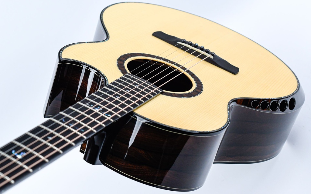 Kevin Ryan Nightingale Grand Soloist Engelmann Spruce Ziricote 2022-8.jpg