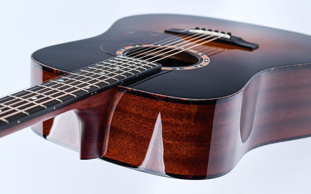 Eastman E2D Deluxe Sunburst-8.jpg