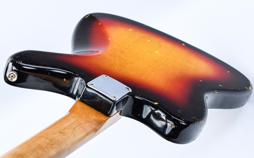 [L04625] Fender Jaguar 1964 Sunburst-9.jpg