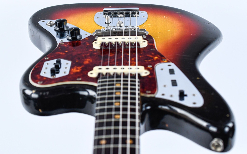 [L04625] Fender Jaguar 1964 Sunburst-12.jpg