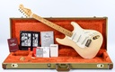 Fender Stratocaster Mary Kaye Cunetto 1998-1.jpg