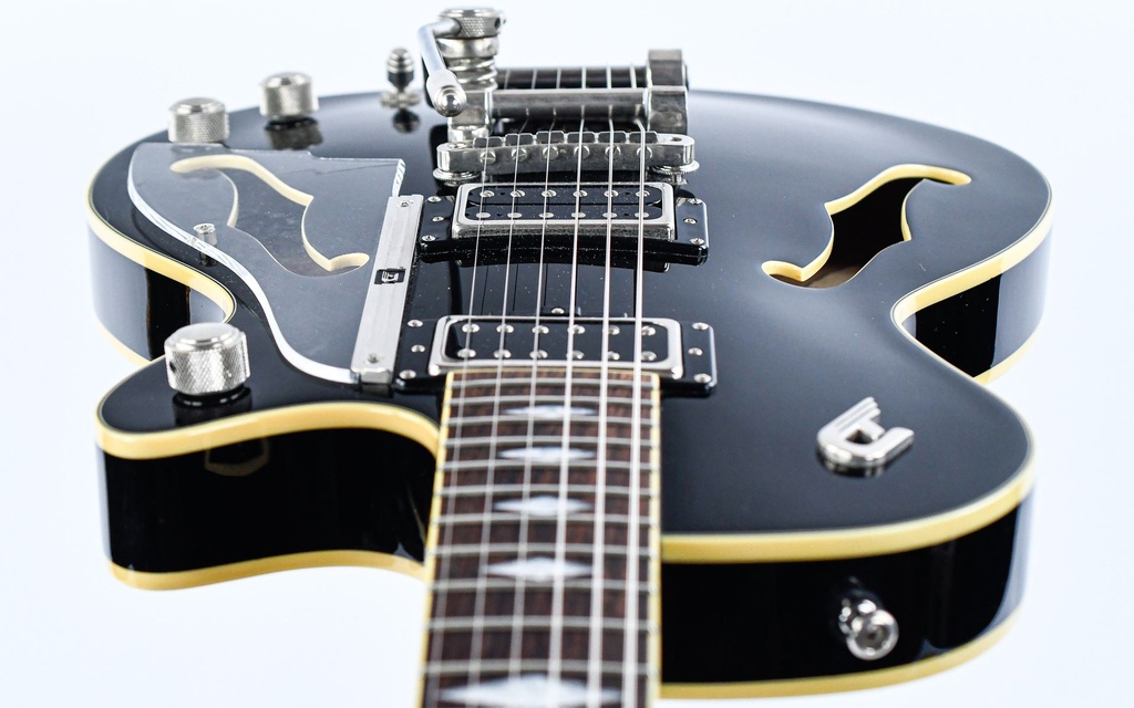 Duesenberg Starplayer Deluxe 2017-12.jpg