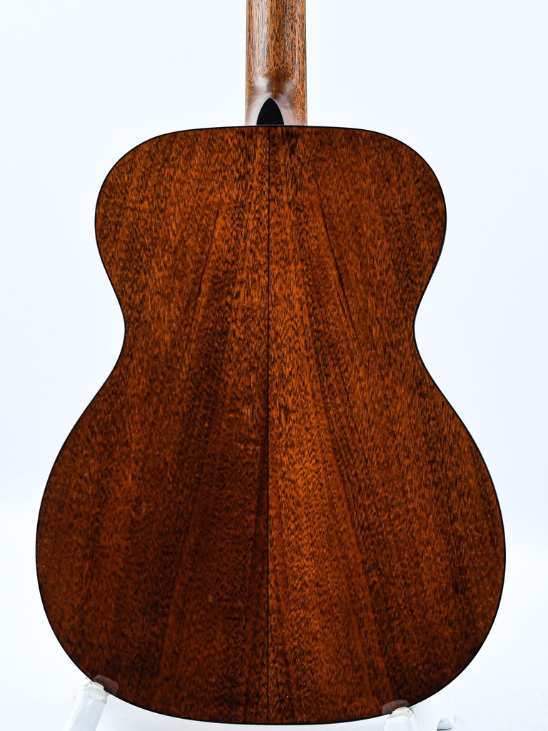 Martin Custom Shop OM18-6.jpg